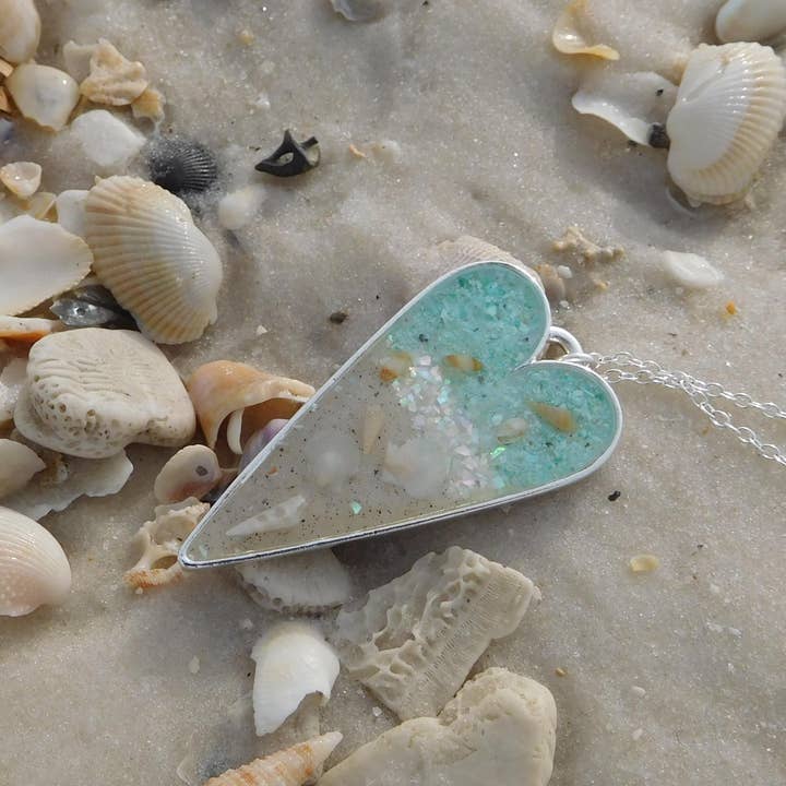 Art & Soul 30a - Wholesale Pendant/Charm Necklace - Heart Necklace Beach Charm3