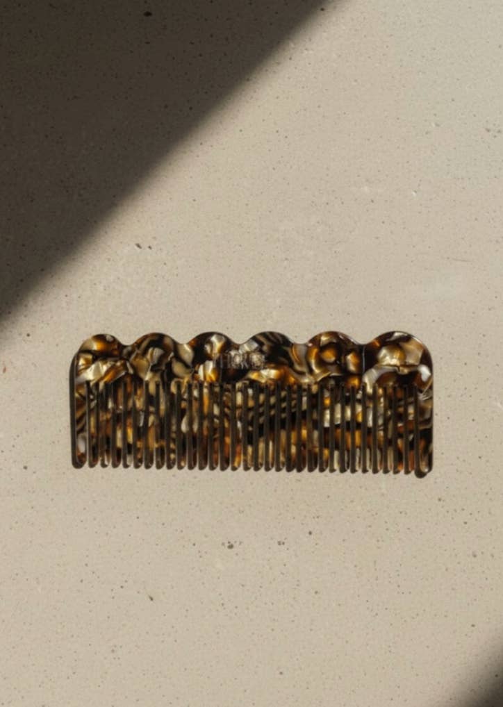 Peignee Paris - Wholesale Hair Brush/Comb - Signature Comb - Espresso