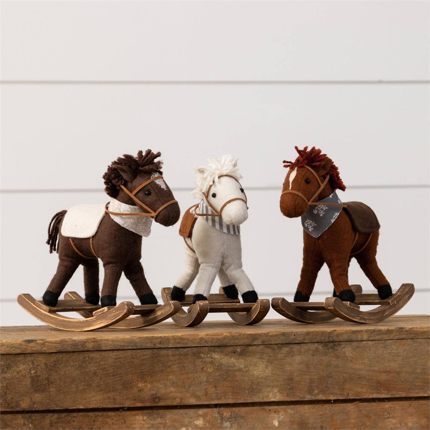 Audrey's Home & Gift - Vente Décorations de table - Tissu décoratif Rocking Horses (Pk/03 Ast)1