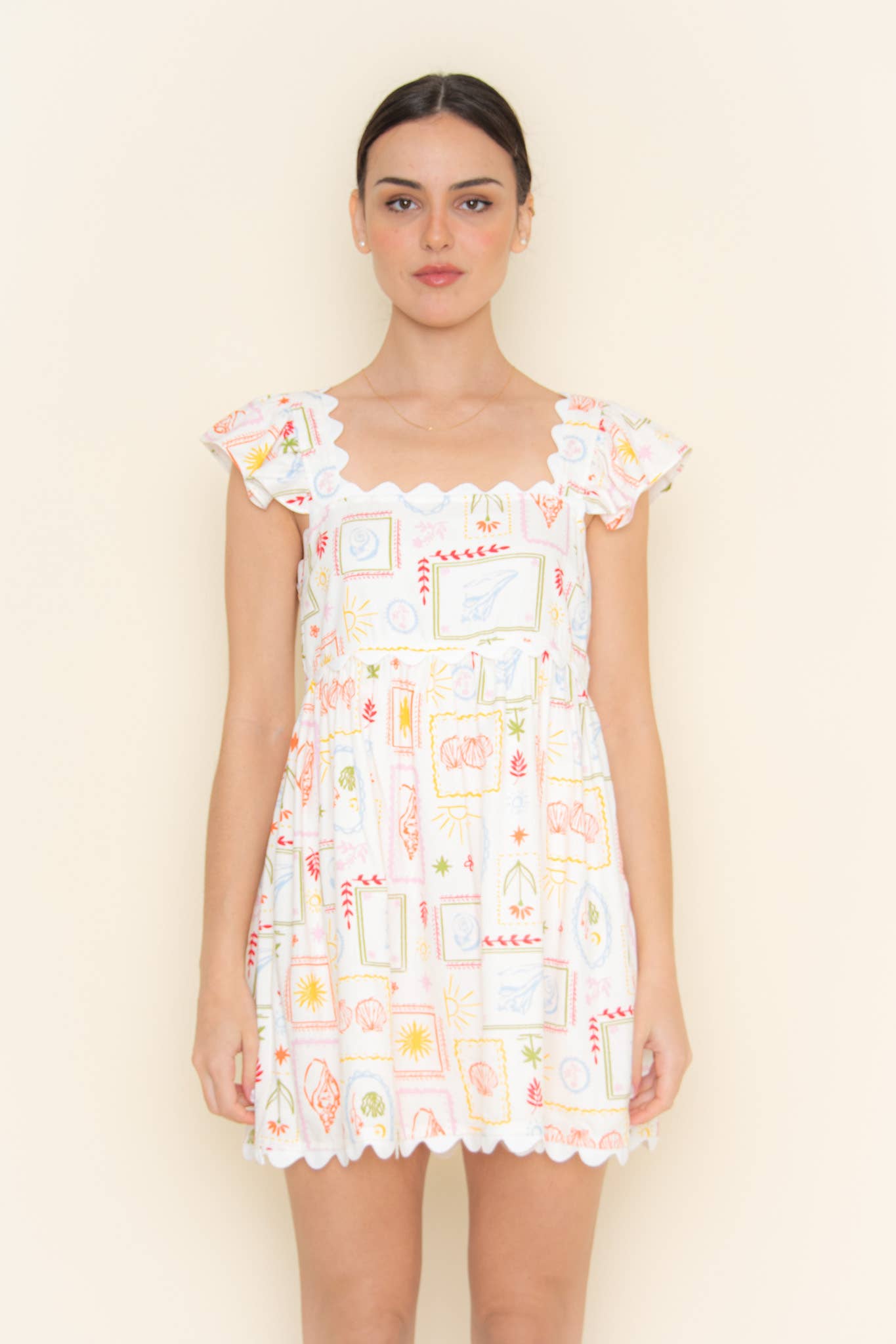 ELFENBEIN MULTI Fore Collection Mini-Kleid mit Colorblock, Muschel-Motiv und Rüschensäumen für den Großhandel auf Faire6