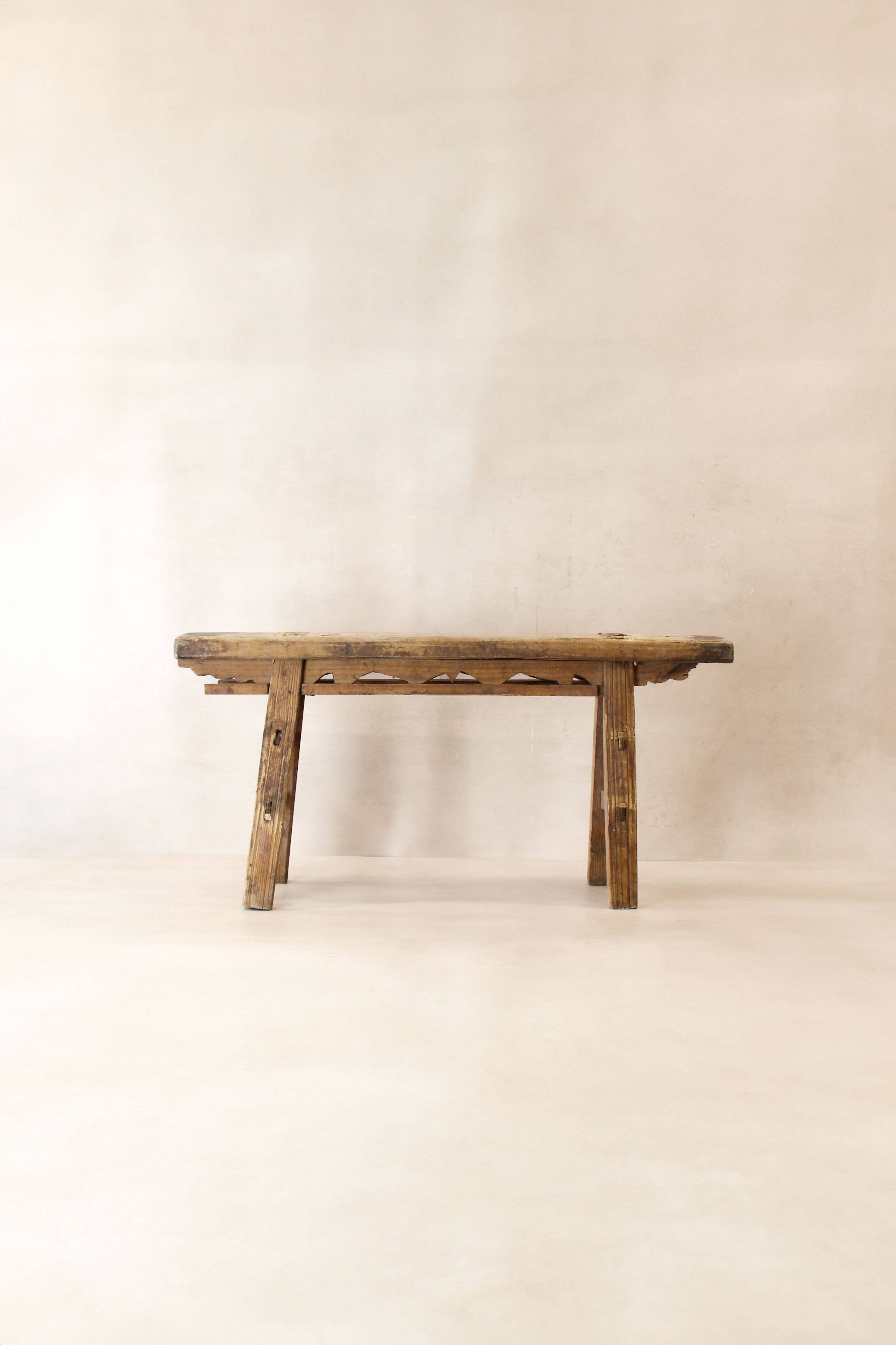 Botanical Boys – wholesale Bench – Antique Rustic Elm Bench 085