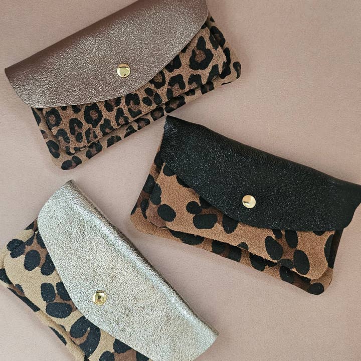 leopard double-pocket leather pouch for wholesale by Royal marais