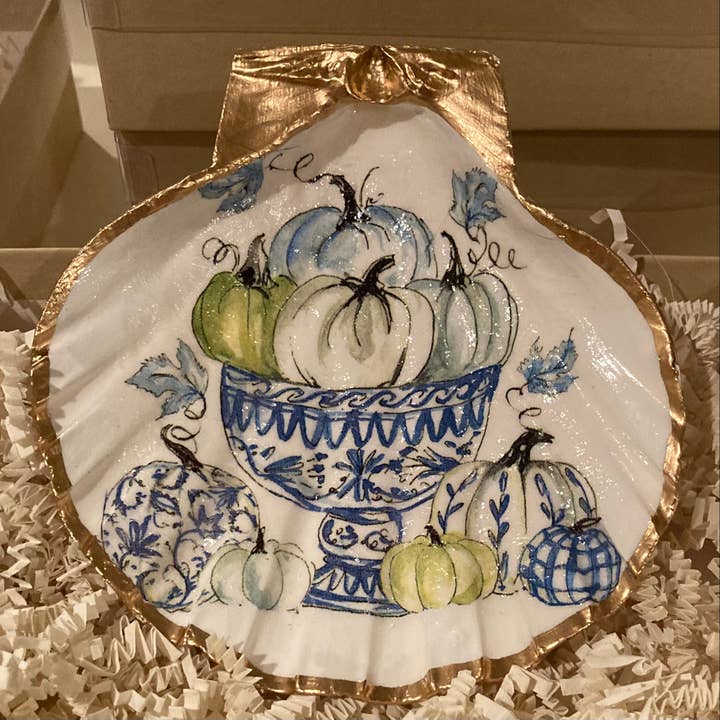 Moule à bibelots en coquille de pétoncle XL - Chinoiserie Pumpkins pour la vente par Periwinkle Post LLC
