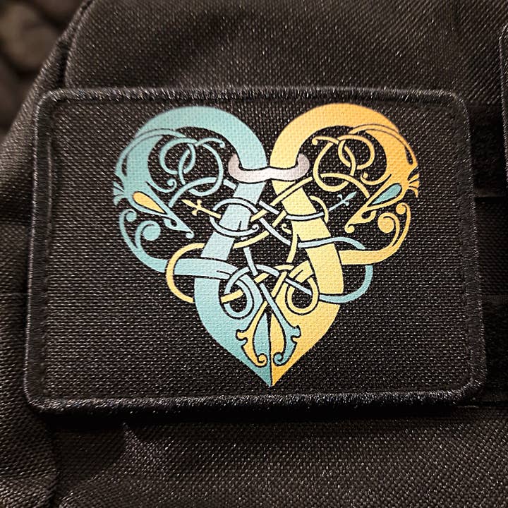 Turquoise Viking Hart Knoopwerk Bedrukte Klittenband Patch voor wholesale door Asgard