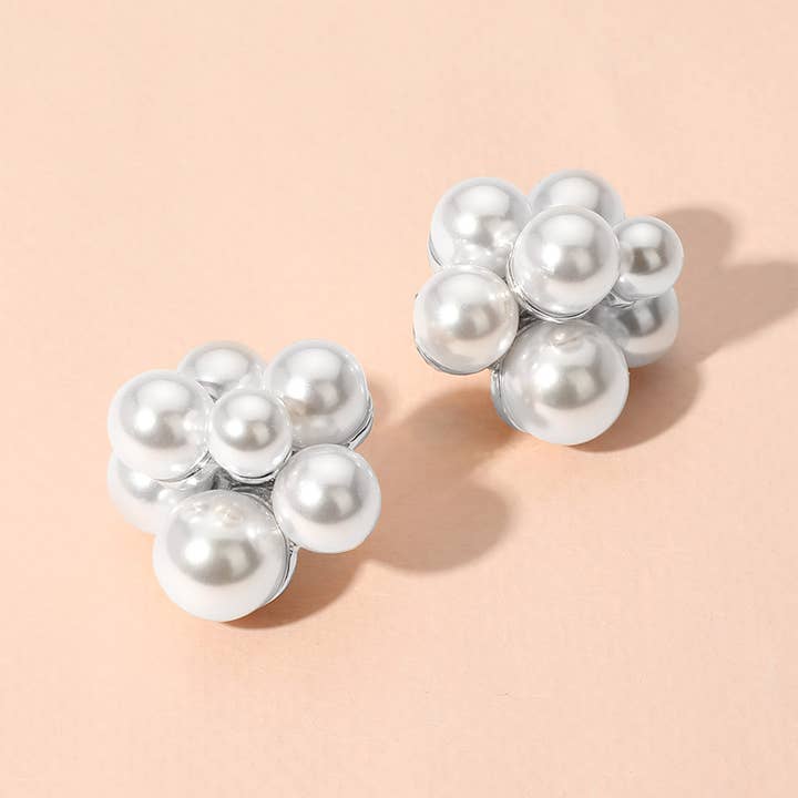 Sensibling Corp. - Wholesale Stud/Post Earrings - Elegant Cluster Pearl Stud Earrings1