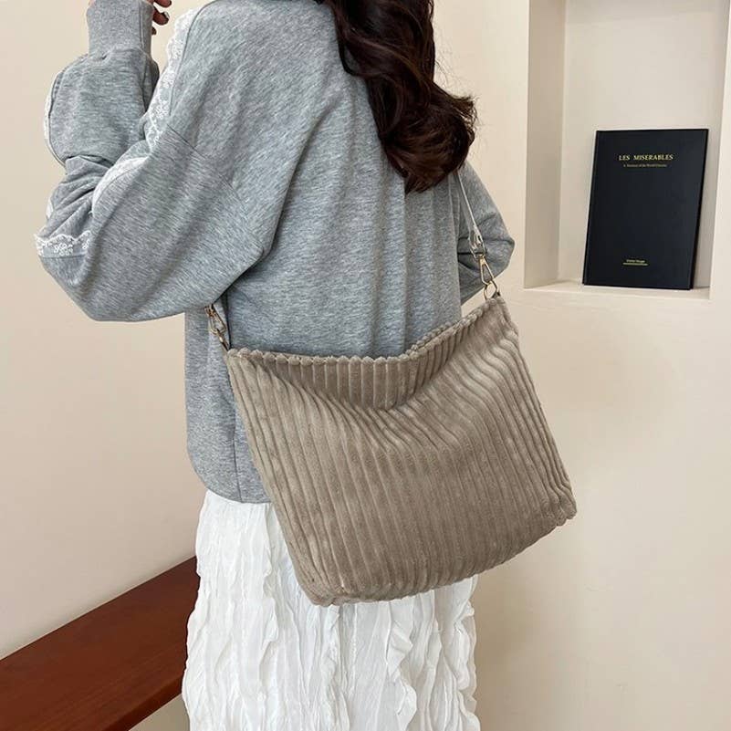 JOSSLYN by wall to wall - Wholesale Tote Bag - Women's - Corduroy AZTEC Guitar Shoulder Strap Tote Bag | 40P5849