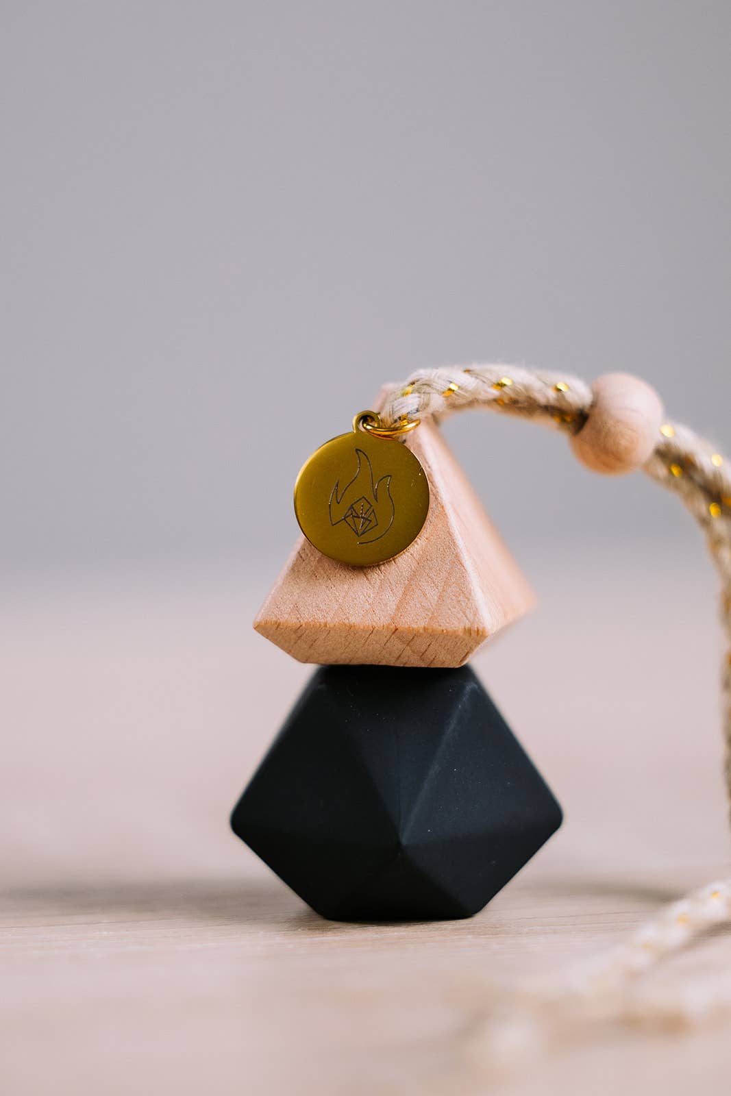 Spark & Stone Co - Wholesale Reed Diffuser - Desire + Tiffany Stone Car Diffuser1