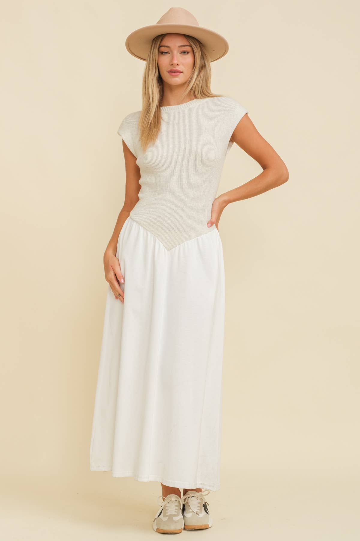 Cloud Ten - Wholesale Dress - Women's - CSW11891 - CAP SLEEVE CONTRAST PLEATED MIDI DRESS