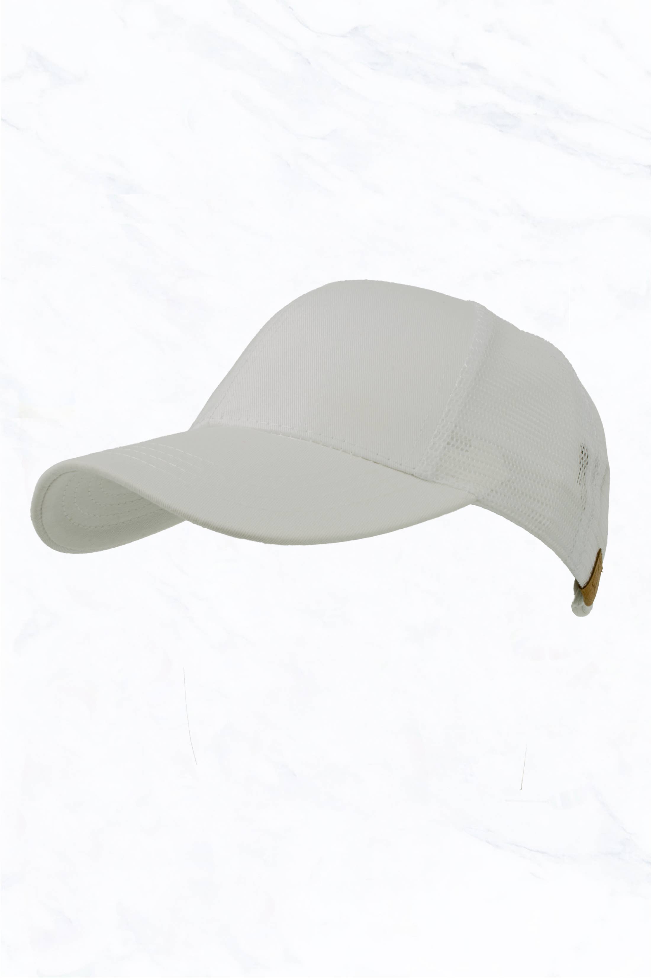 Suzie Q USA – wholesale Hästsvanskeps - Dam – Suzie Q USA CC-märke keps med hål för hästsvans och nät18