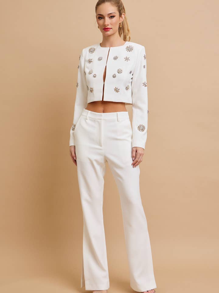 Ensemble veste tissée ornée et pantalon évasé Guesting pour la vente par RIVIR