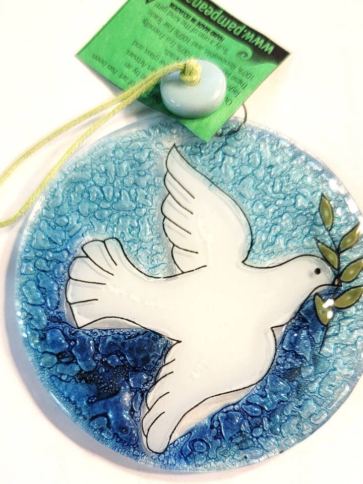 Ornement / Attrape-soleil Scène de Colombe de la Paix pour la vente par Pampeana