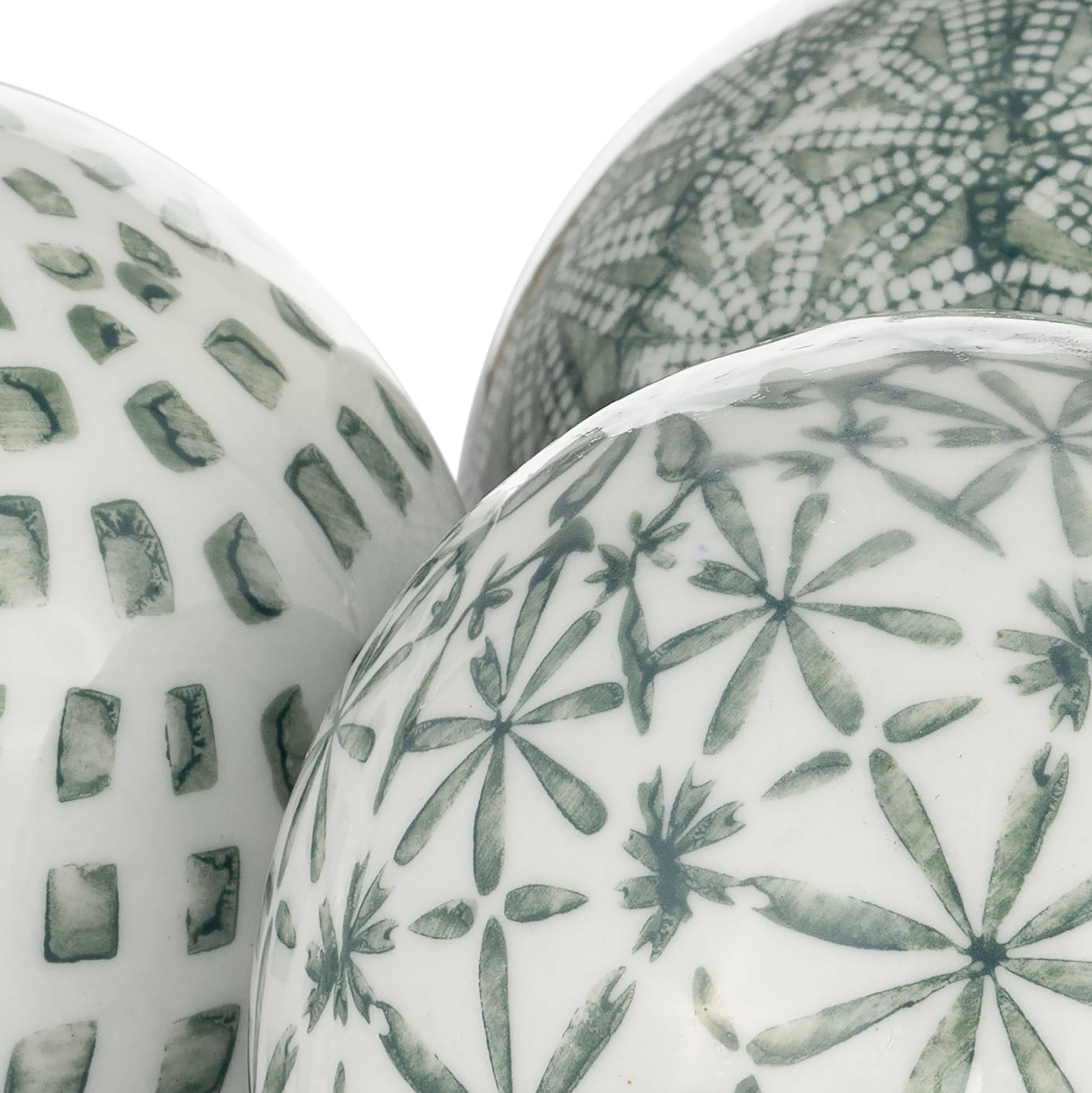 Sagebrook Home - Wholesale Decorative Tabletop Object - Ceramic Boxed Round Painted Orb Set of 3 - Green, 4 in.8