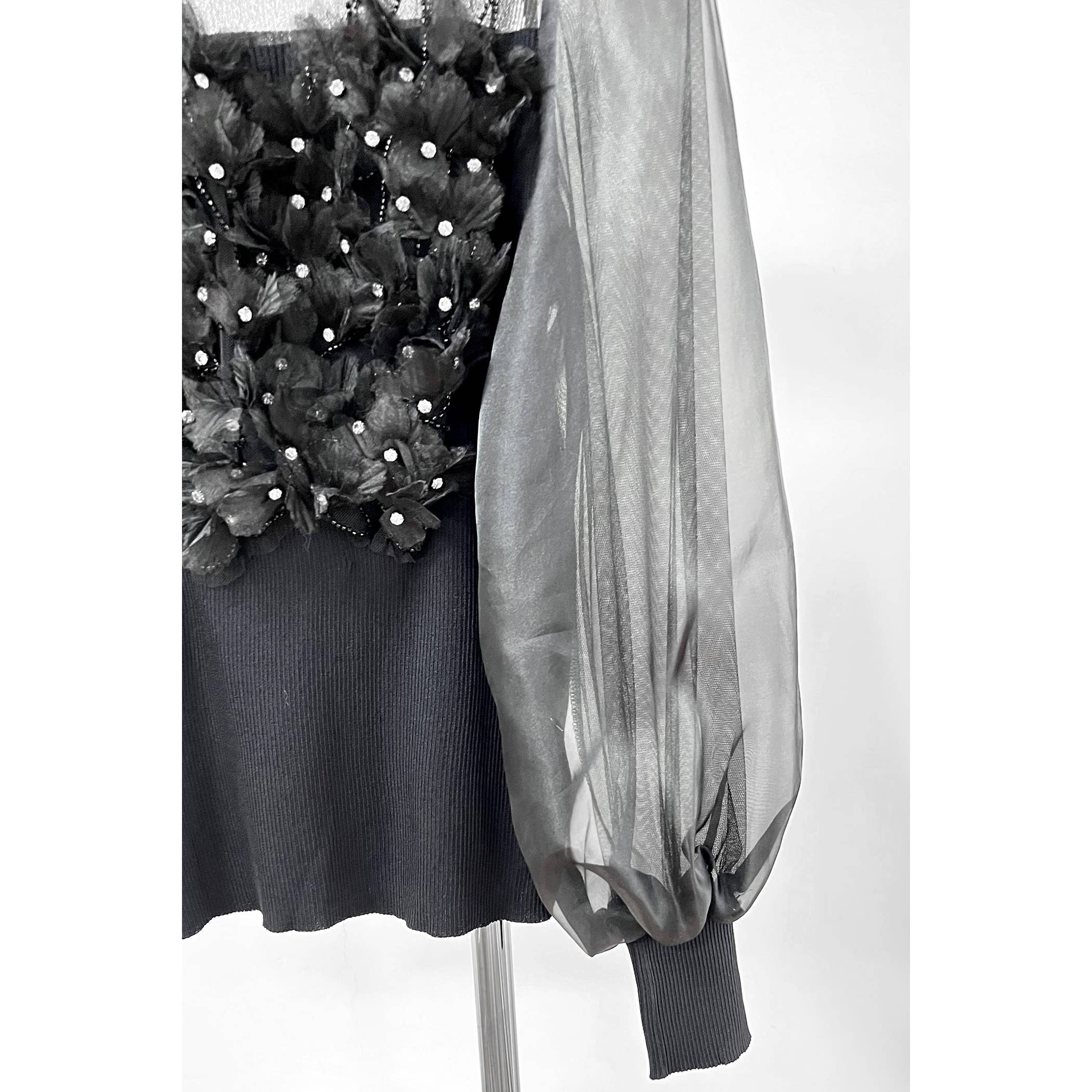 XHHH Inc - Wholesale Blouse - Women's - Floral Embellished Blouse5