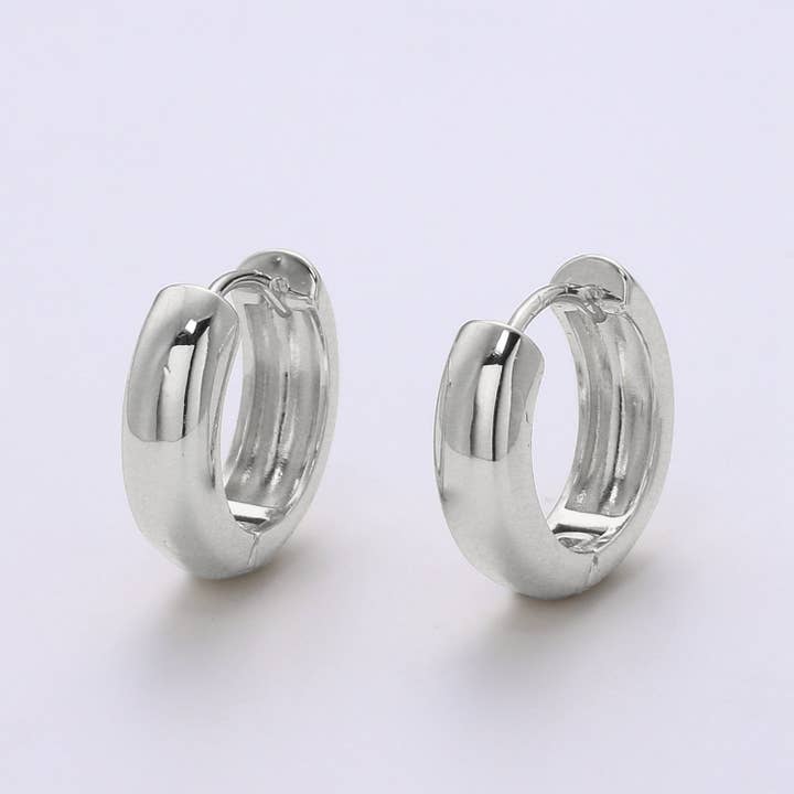 Simply Jewels - Vendita all'ingrosso Orecchini a cerchietto - ORECCHINO A CERCHIO 9,8mm - Piccoli Cerchi, Orecchino a Cerchio Huggie✦ EA-21Q392 EA-21Q392S1