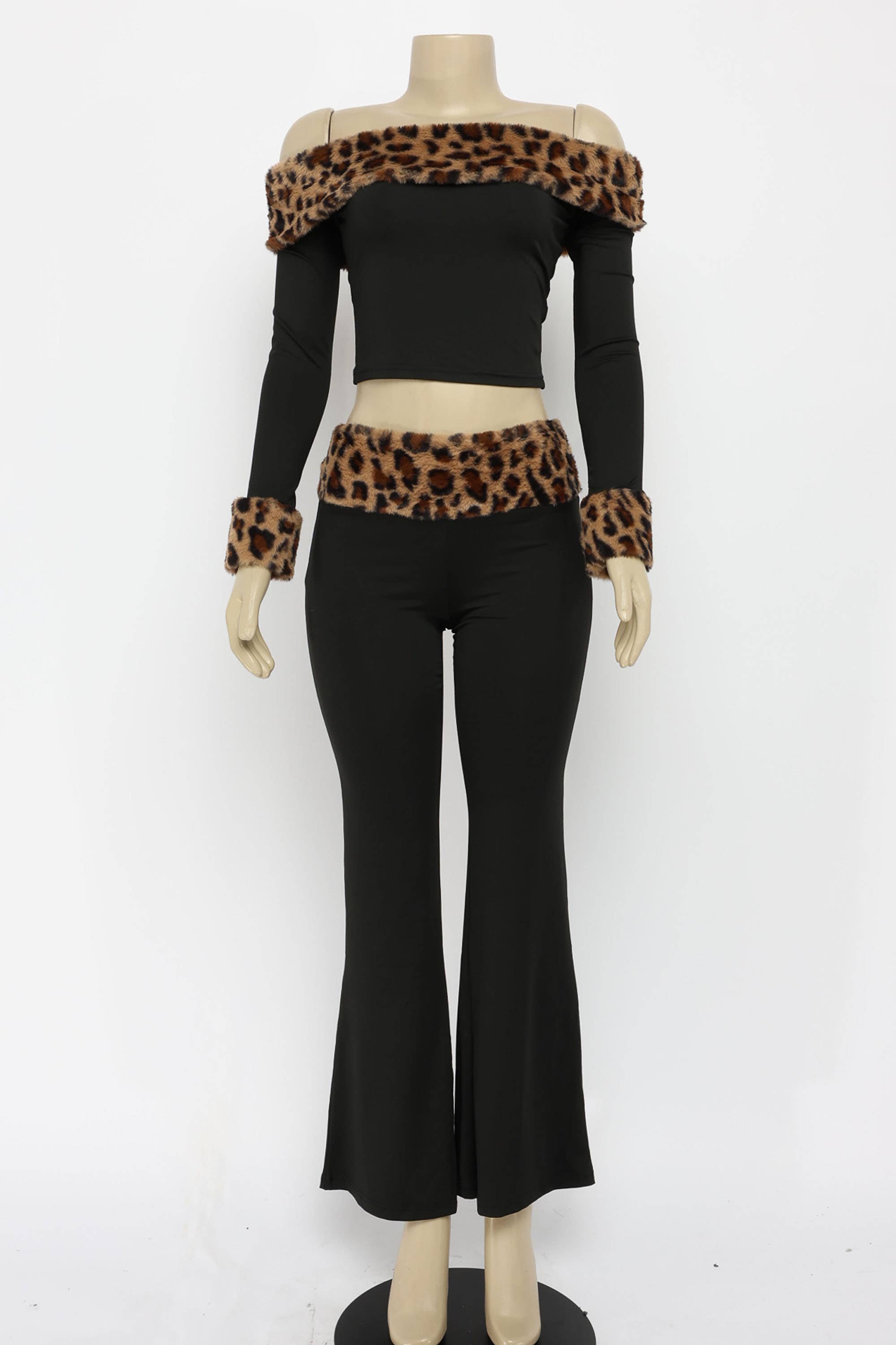 BLACK COMBO [SELECT]Leopard faux fur detailed top & pants set for wholesale on Faire2