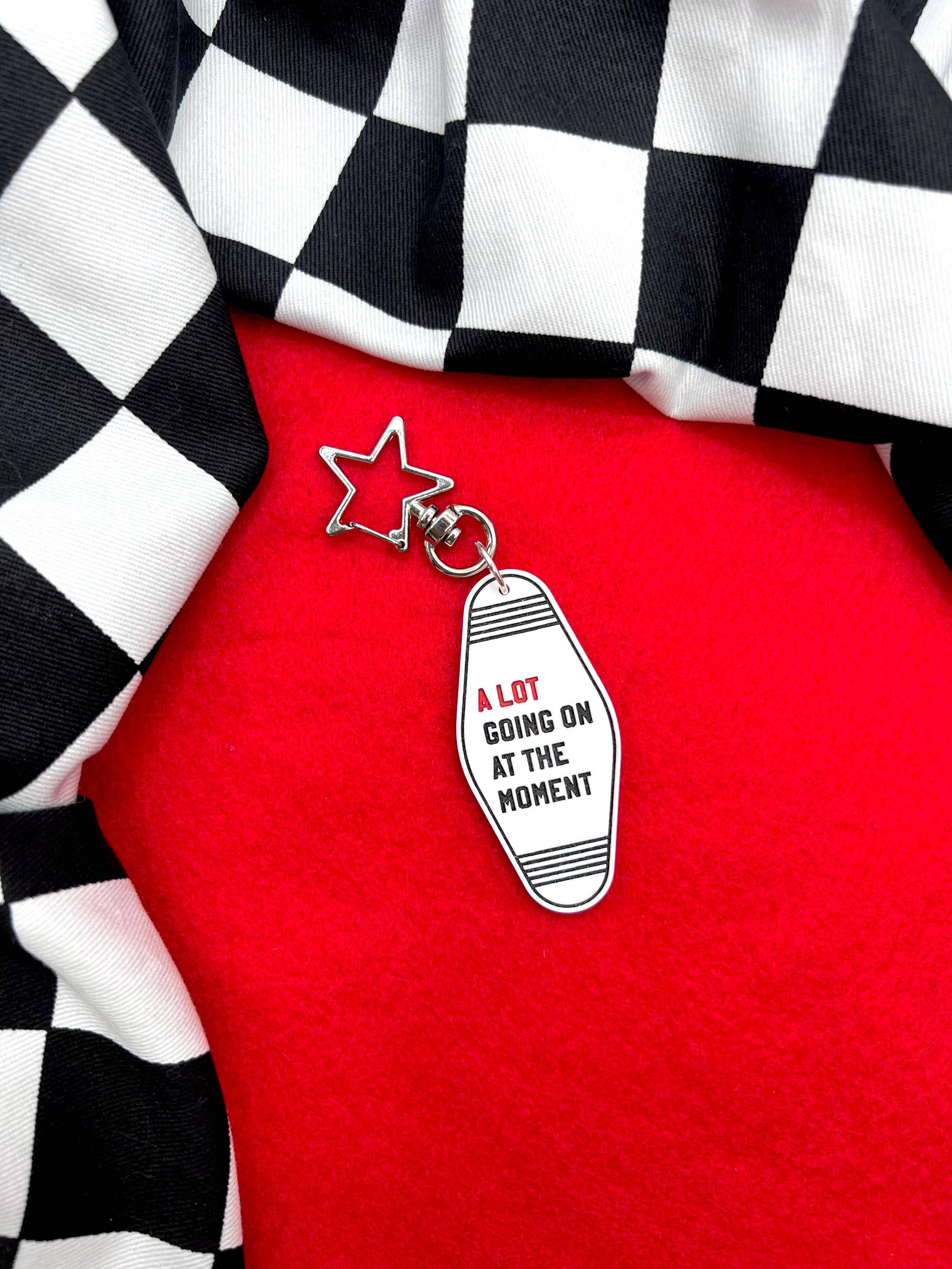 Gees Jewellery – Großhandel Schlüsselanhänger – Damen – Im Moment ist viel los Keyring | Taylor Swift | The Eras Tour