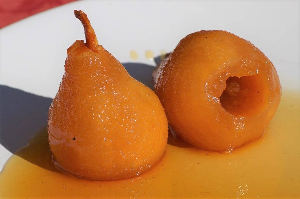 CONSERVES GUINTRAND - Wholesale Preserves - Whole Williams pears with caramel PG 850 ml (jar)1