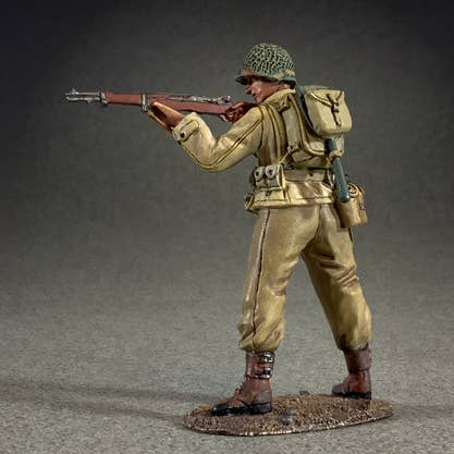 25195 - U.S. Infantryman Standing Firing M1 Garand, 1943-45 for wholesale by W.Britain Model Figures