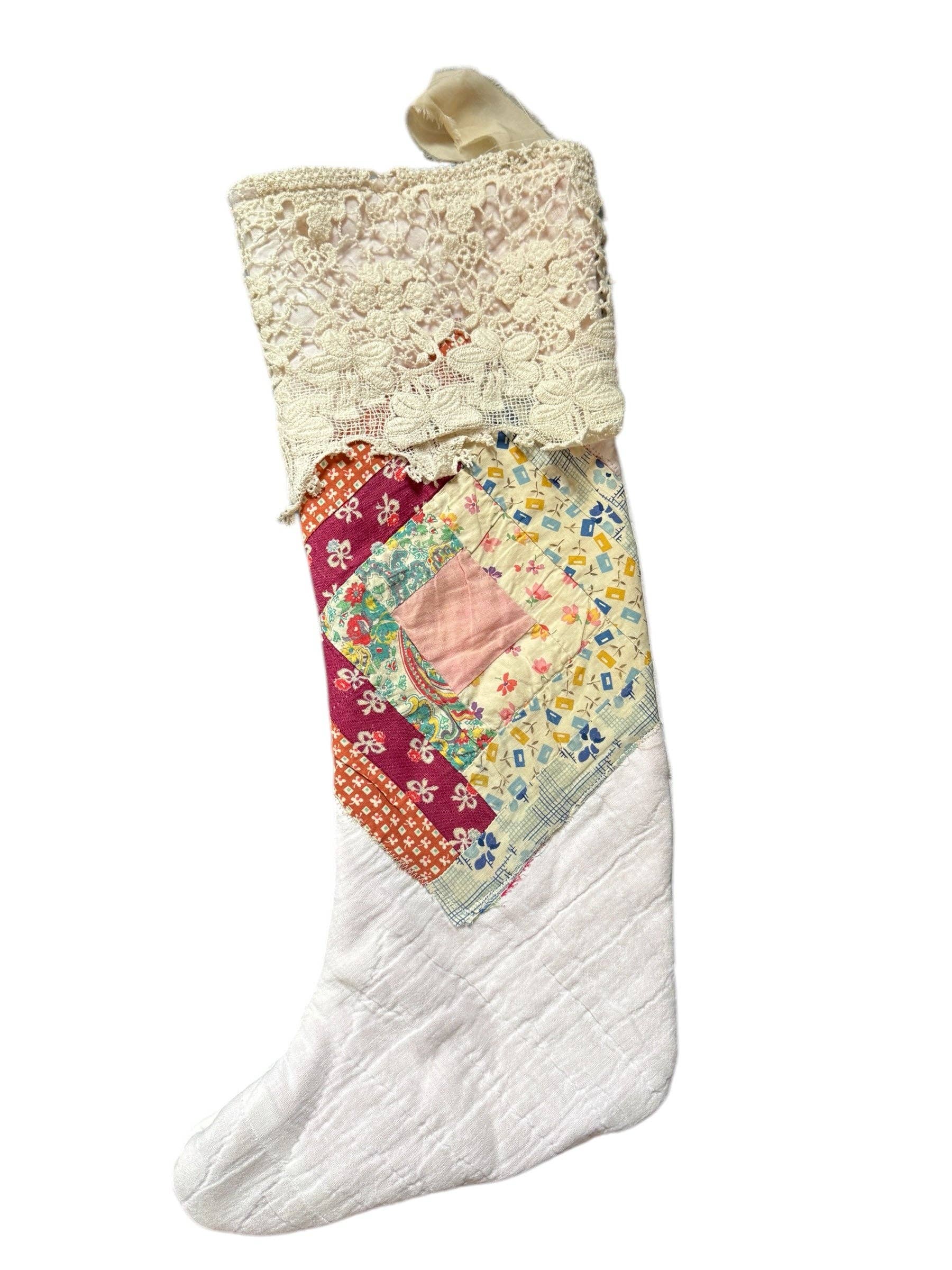 Jo Noelle - Wholesale Kerstkous - Vintage Patchwork Quilt Kerstsok, Bloemrijk Shabby Chic Rustiek2