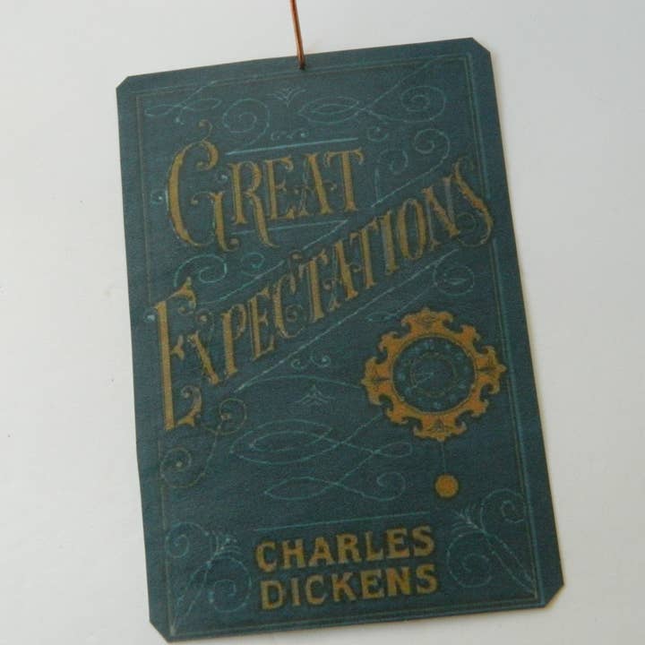 Ornament Charles Dickens Great Expectations Buchcover für den Großhandel von Sarah Wood Studio