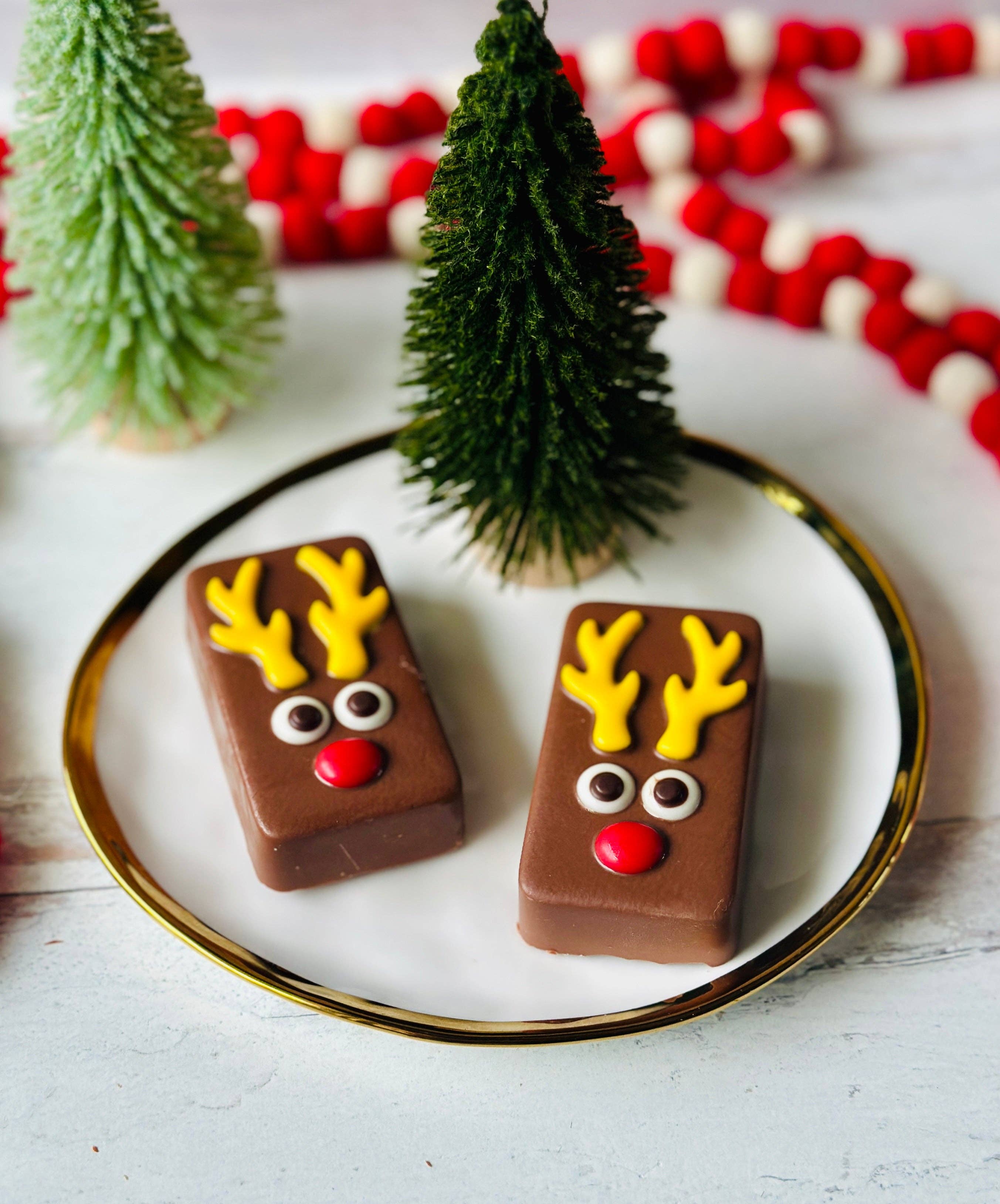 Chocolates Unlimited by Denise - Wholesale Chocolate Covered Sweets - Reindeer Inside Out Smore 2