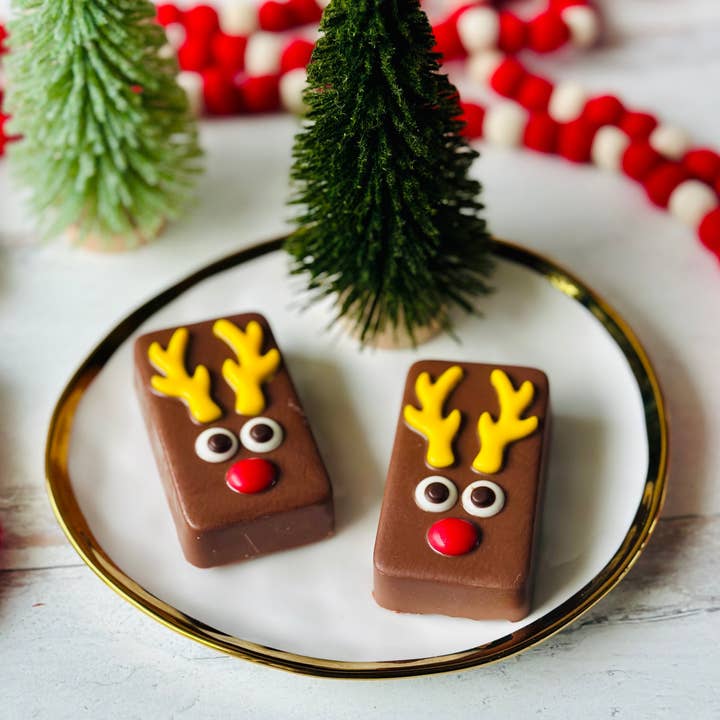 Chocolates Unlimited by Denise - Wholesale Chocolate Covered Sweets - Reindeer Inside Out Smore 2