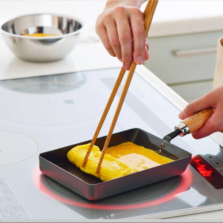 Ginza Steel - Wholesale Pan - Yoshikawa Cook-Pal Ren Tamagoyaki Omelet / Egg Pan (Medium)– Carbon Steel | Made in Japan1