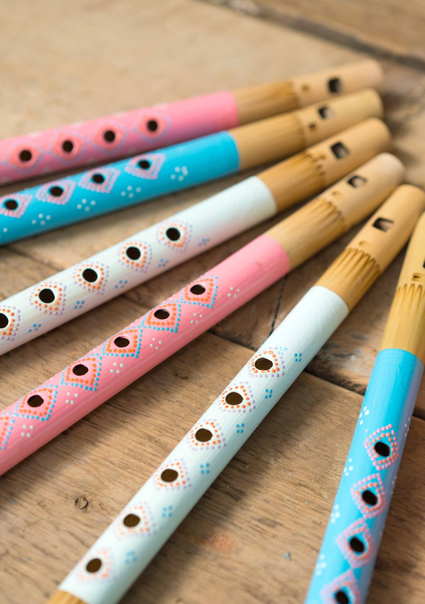 Namaste – wholesale Musical instrument – Pastel Coloured Bamboo Flutes3