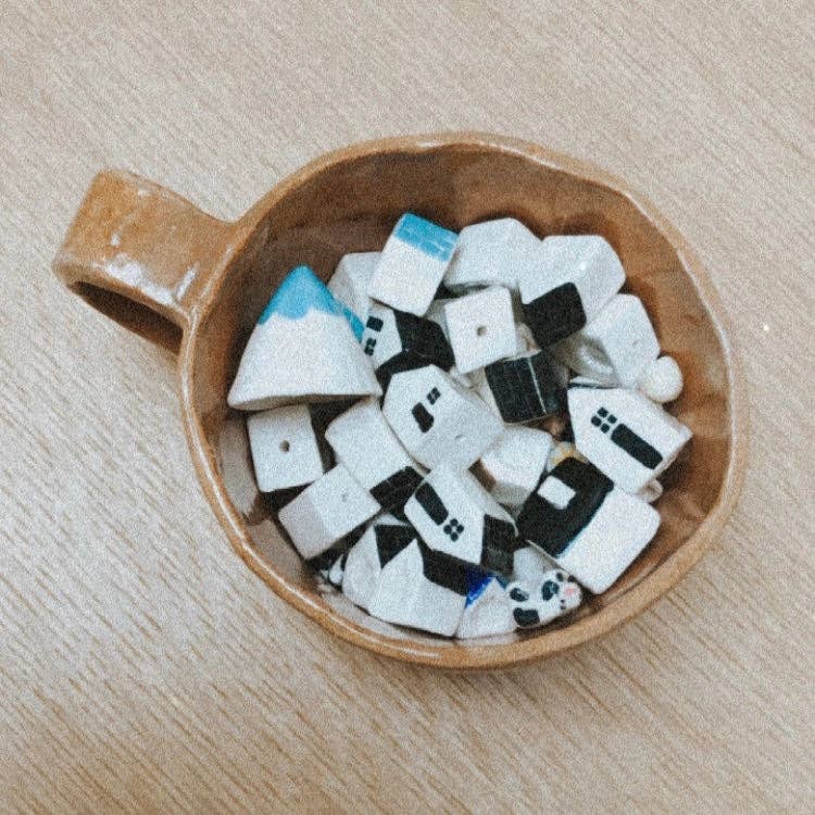 Mimo – wholesale Decorative tabletop object – Mini Ceramic House4