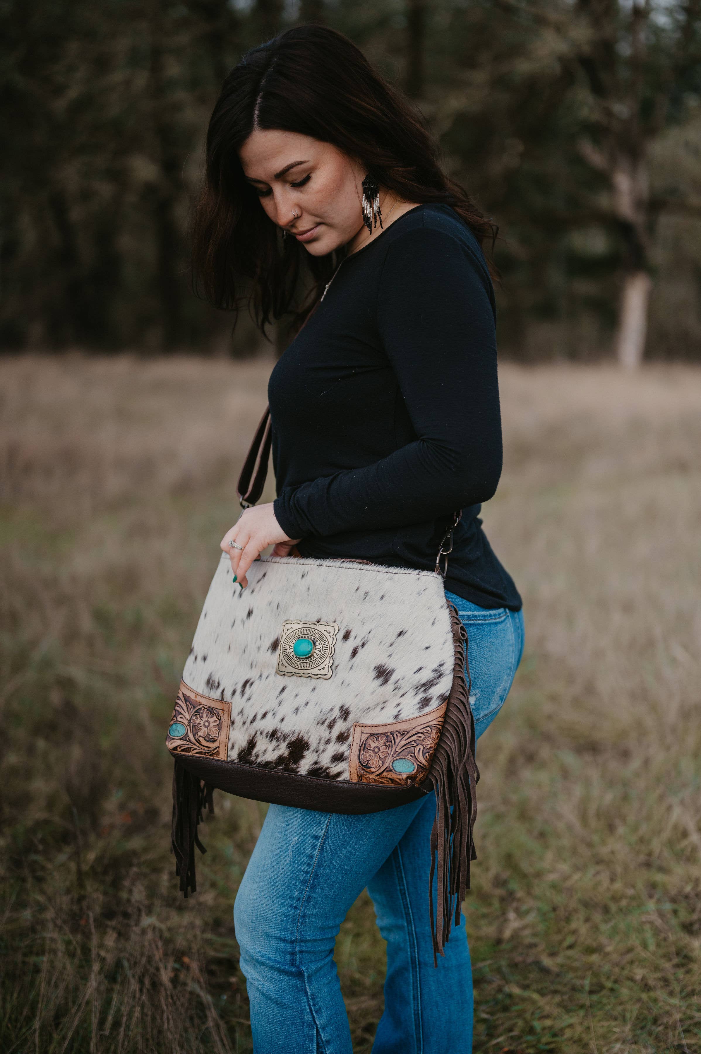 FRINGE & LUXE - Wholesale Crossbody Bag - Women's - Cowhide tooling carved fringe bag2