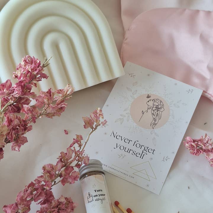 Your Nice Things - Candles - - Venta al por mayor Velas de diseño llamativo - Pack caja regalo vela soja "Nunca te olvides de ti"1