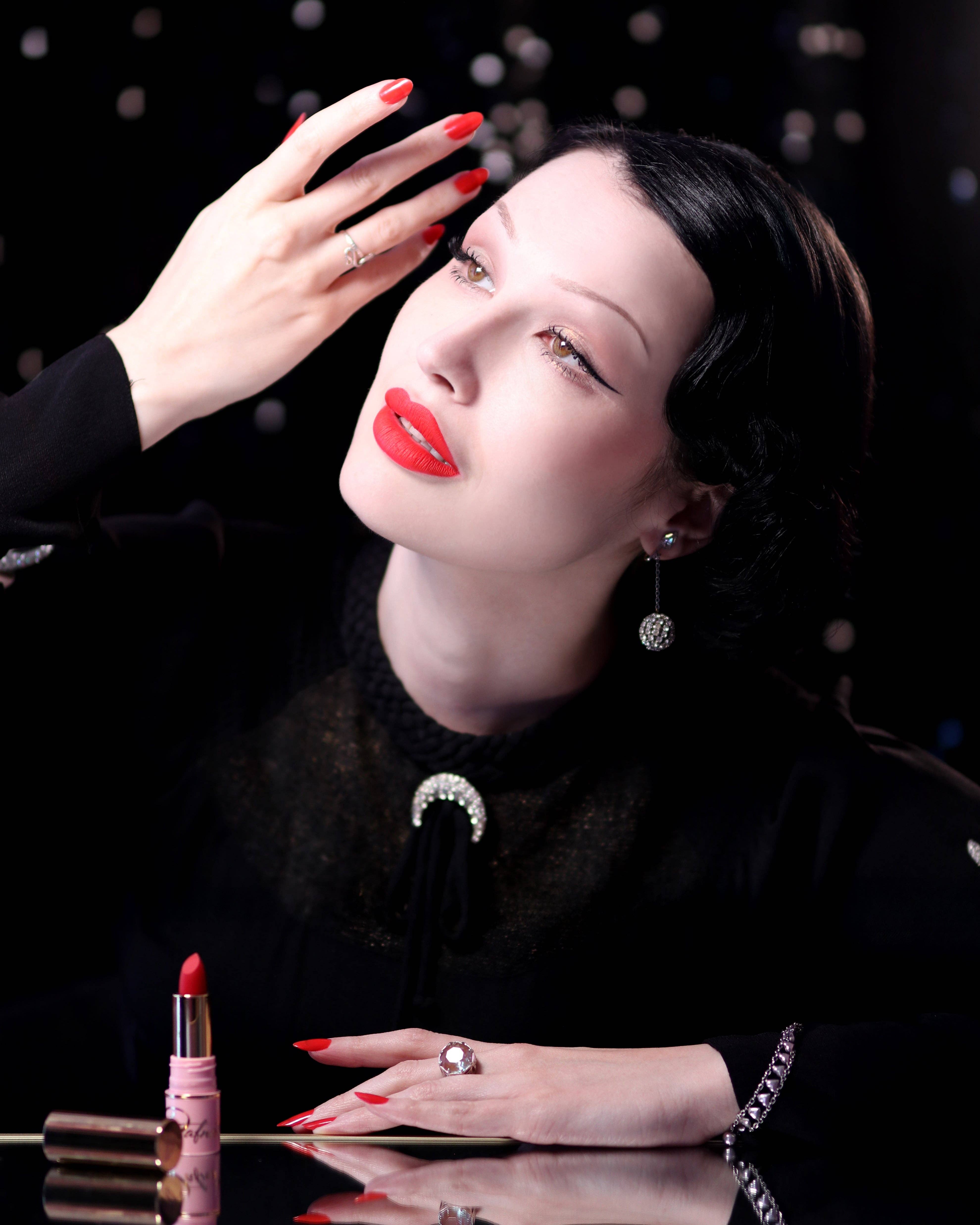 Dafna Beauty - Wholesale Lipstick - Vintage Perfection - Long Lasting Matte Lipstick7