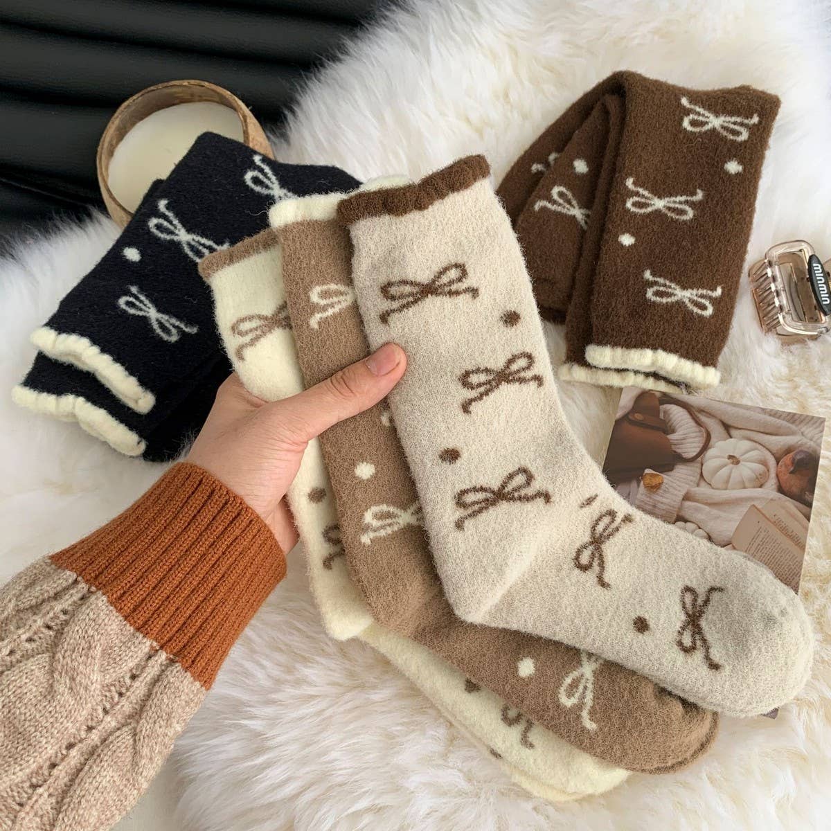 ACCITY - Wholesale Socks - Women's - Bow Polka Dot Socks Women Winter Plush Warm_CWMS028696