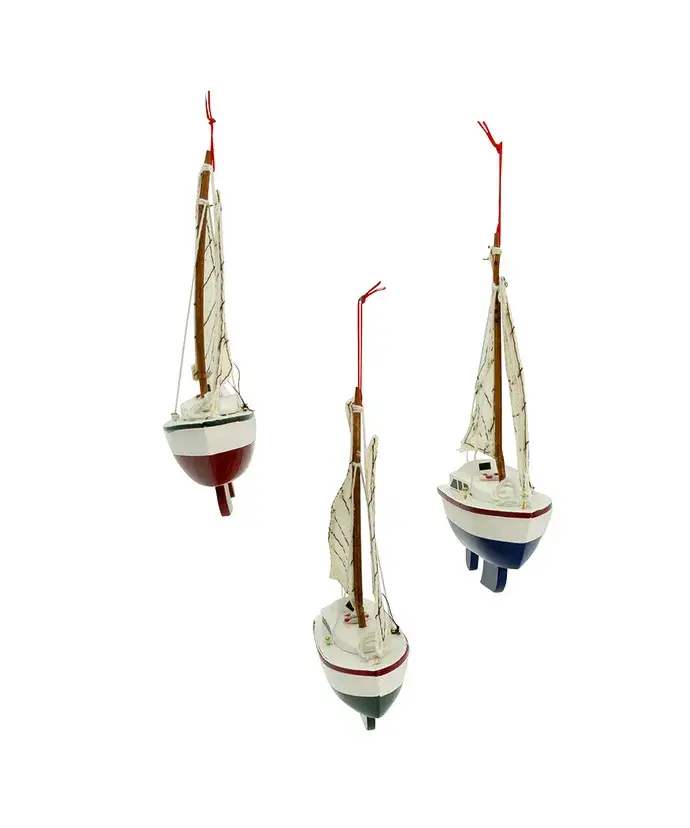 Kurt S. Adler, Inc. - Wholesale Ornament - WOODEN YACHT W/SAILS ORNAMENT 3/ASSTD4