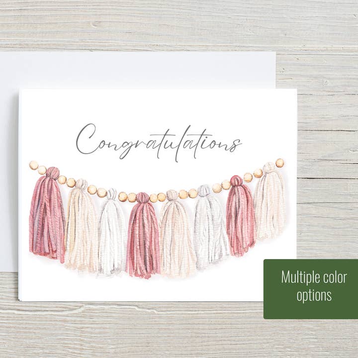 Biglietto di congratulazioni con ghirlanda di nappine in lana, biglietto dipinto per la vendita all'ingrosso da parte di Liz Pope Designs