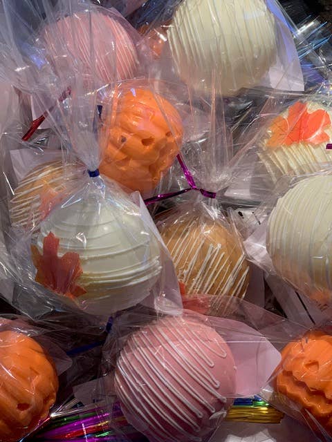 Curvy Girl Swim Co - Venta al por mayor Preparado de chocolate caliente - Bolas de chocolate negro, moca y cacao4