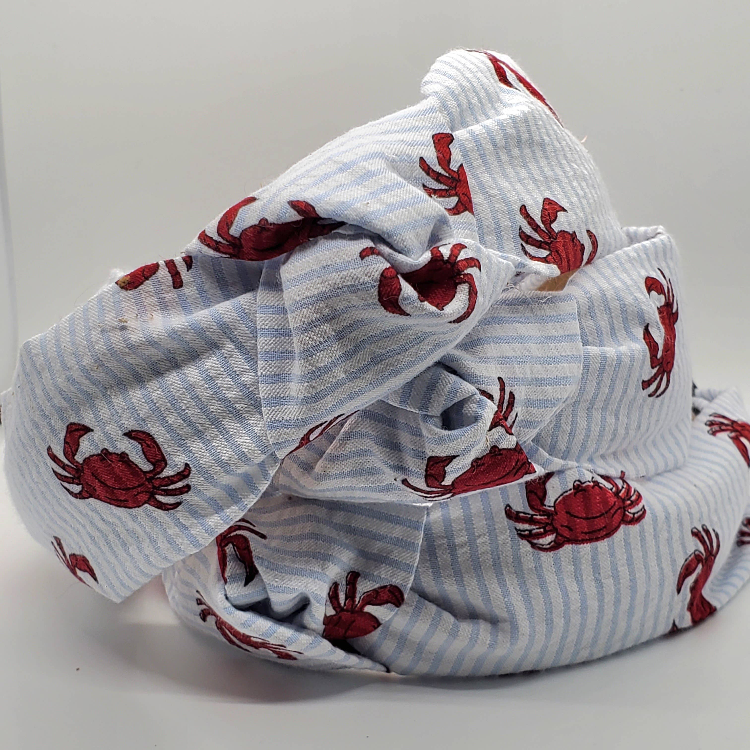 Maggie G - Vendita all'ingrosso Fascia per capelli - Donna - Cerchietto annodato a forma di granchio Cerchietti fatti a mano con frutti di mare
0