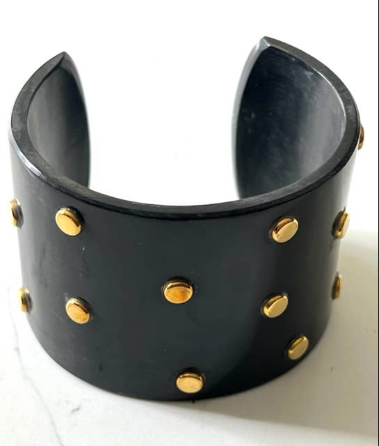 Erik & Mike - Wholesale Cuff Bracelet - Natural Horn Cuff with brass Black