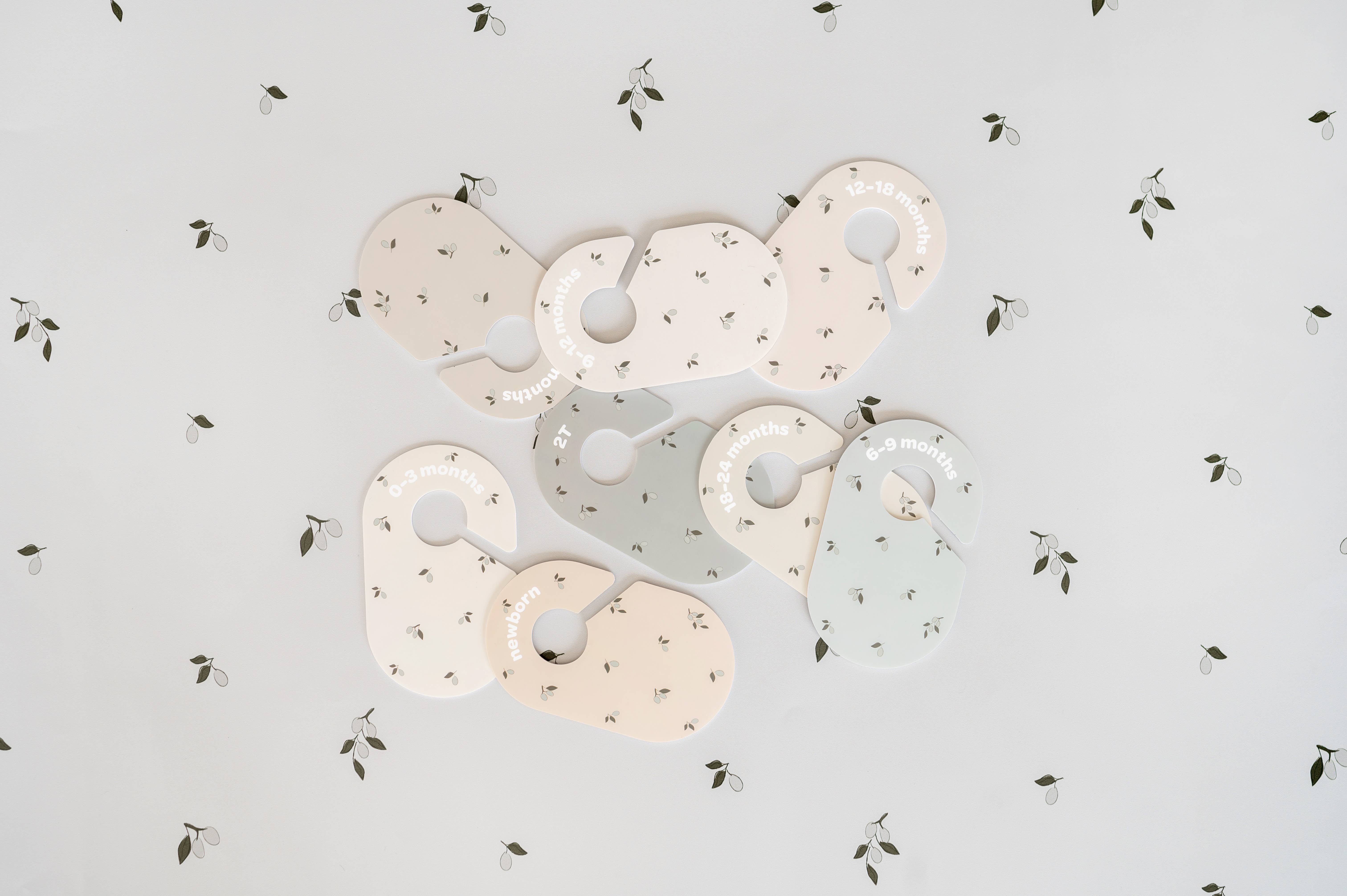 3 Sprouts - Wholesale Clothes Hangers - Baby Closet Dividers (Newborn to 24 Months)34