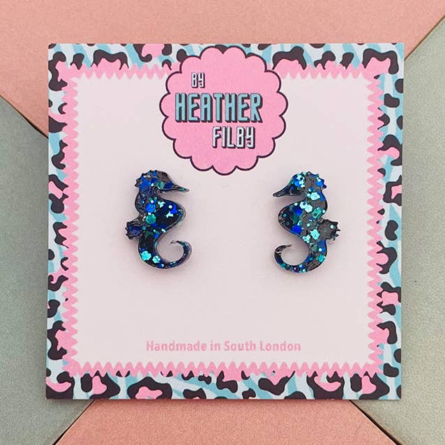 Orecchini a bottone con glitter Seahorse per la vendita all'ingrosso da parte di By Heather Filby