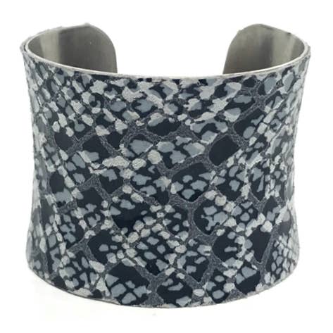 a.v. max – Großhandel Manschettenarmband – Lederumwickelte konkave Manschette|Viele Farben14