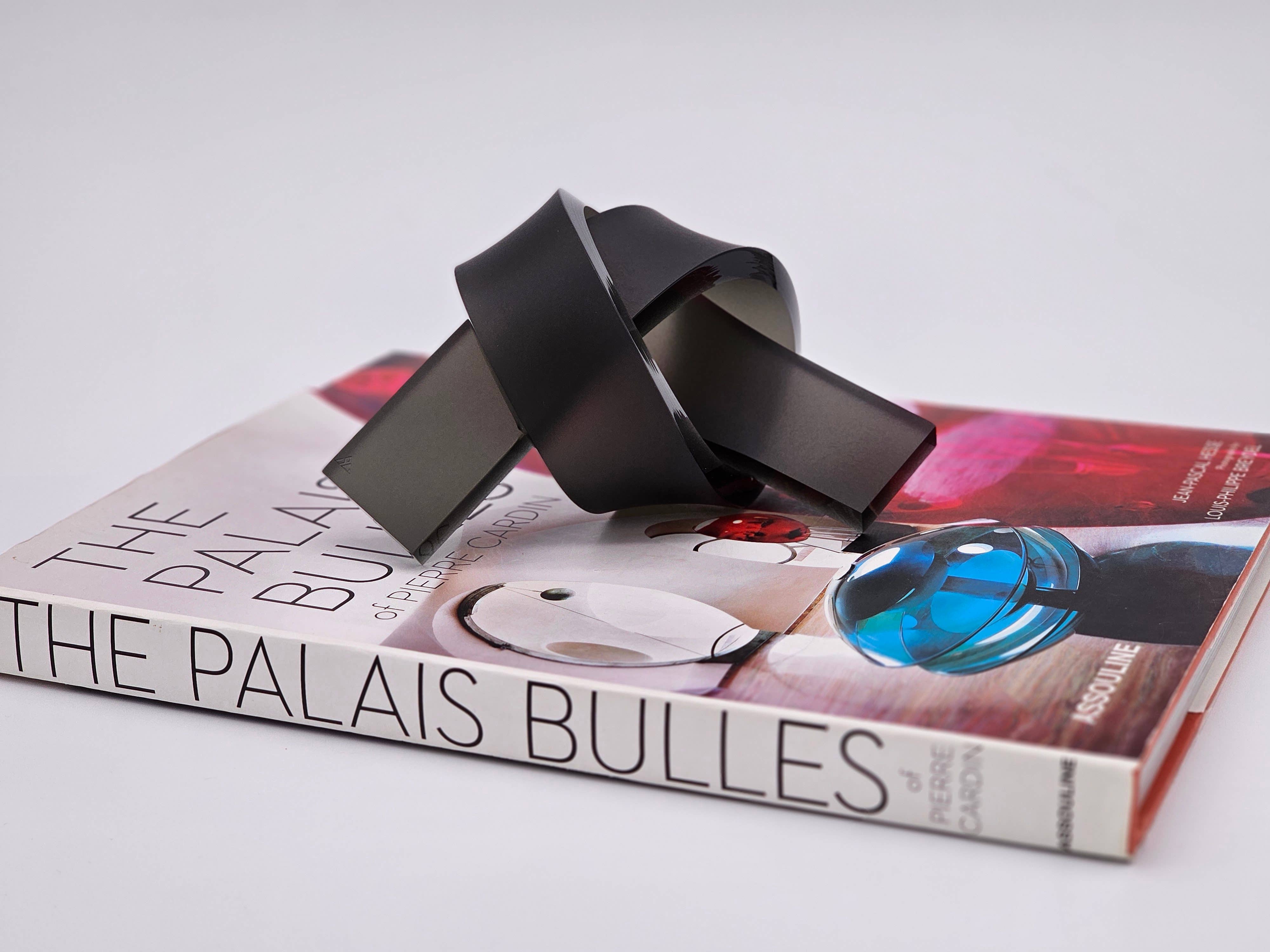 Somar Creations - Wholesale Decorative Tabletop Object - Acrylic Love Knot 14