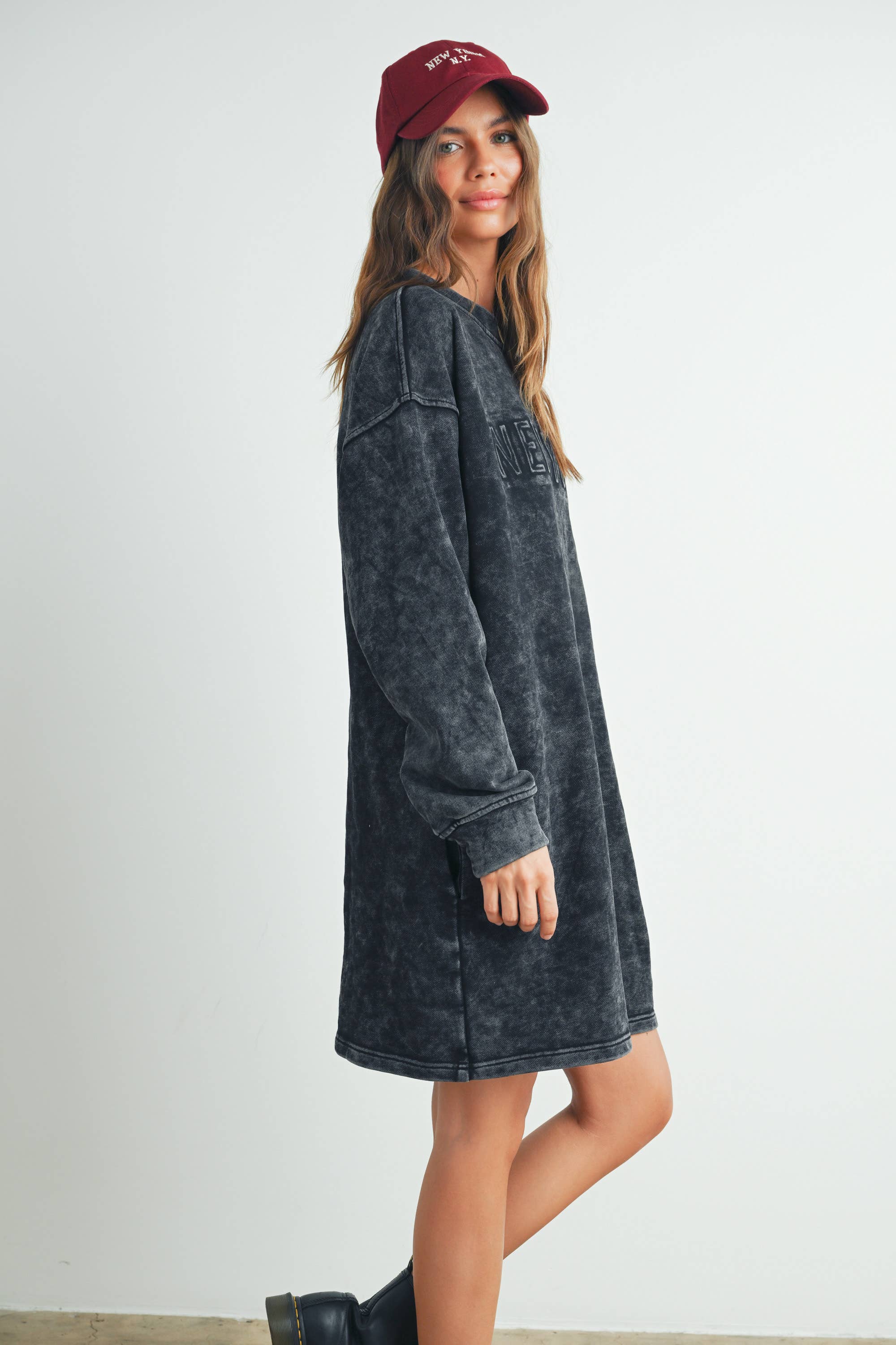 BUTTERMELON – Engroshandel Kjole - Dame – Lang acid wash sweatshirt-kjole - BMD753841