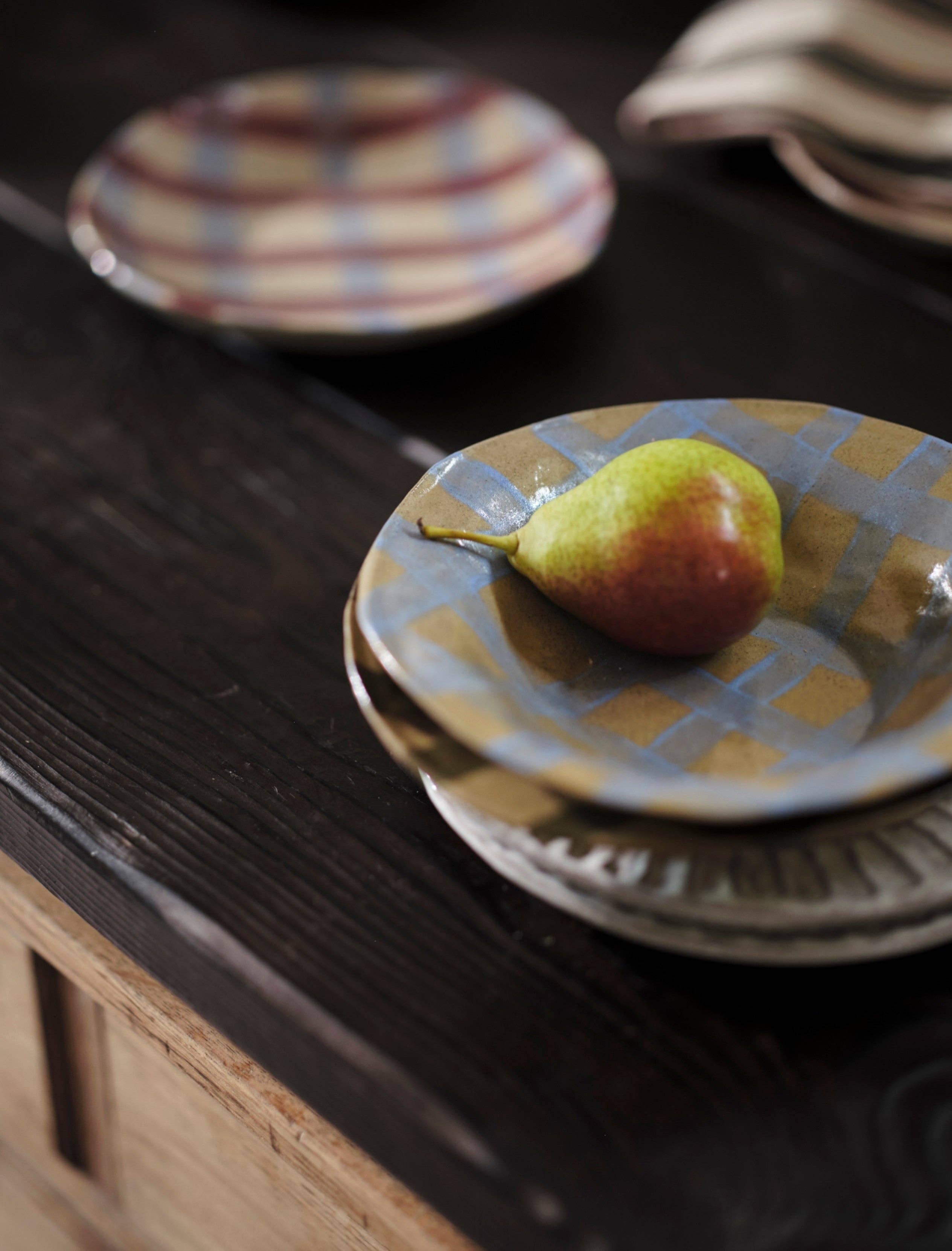 Rosie Gore – wholesale Serving bowl – Baby Blue & Burgundy Round Gingham Serving Bowl0