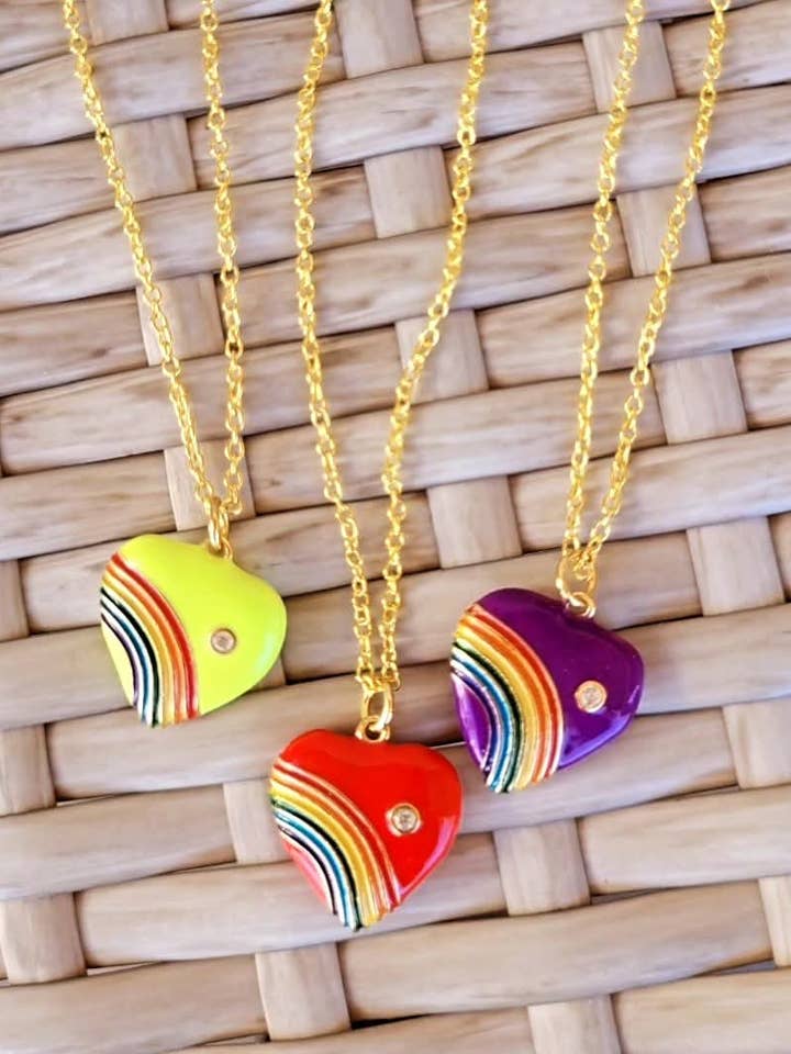 Collier coeur arc-en-ciel pour la vente par ZARDENIA