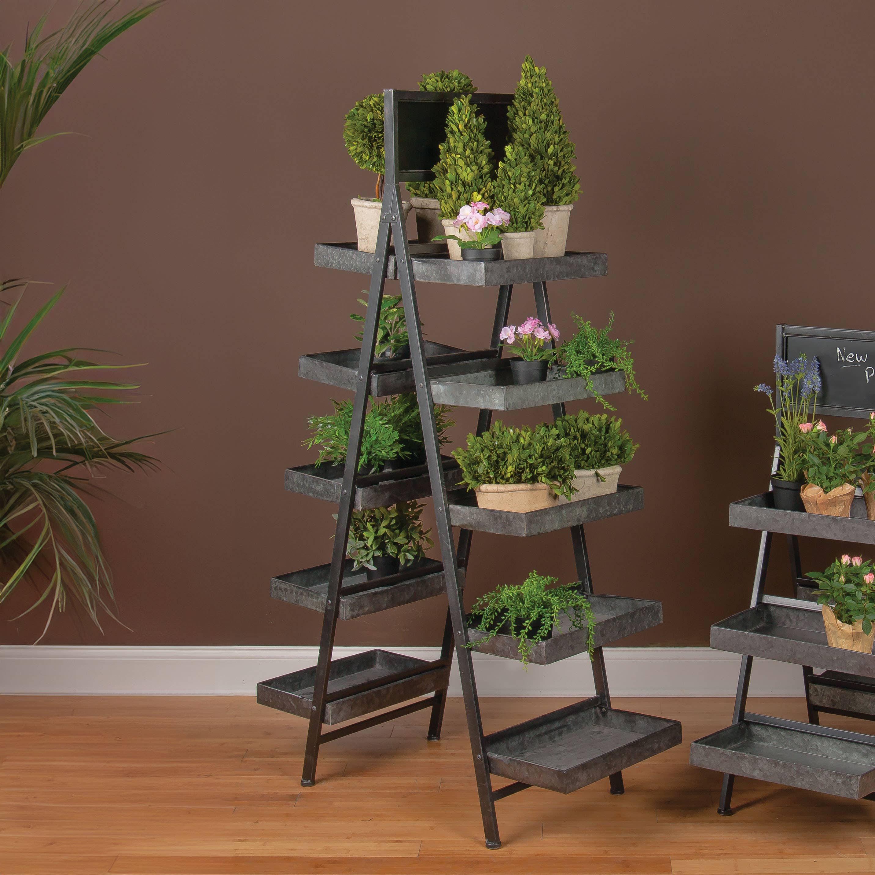 Willow Group - Wholesale Retailer Display Stand/Case - 5 Tier Chalkboard Metal Collapsible Display Stand1