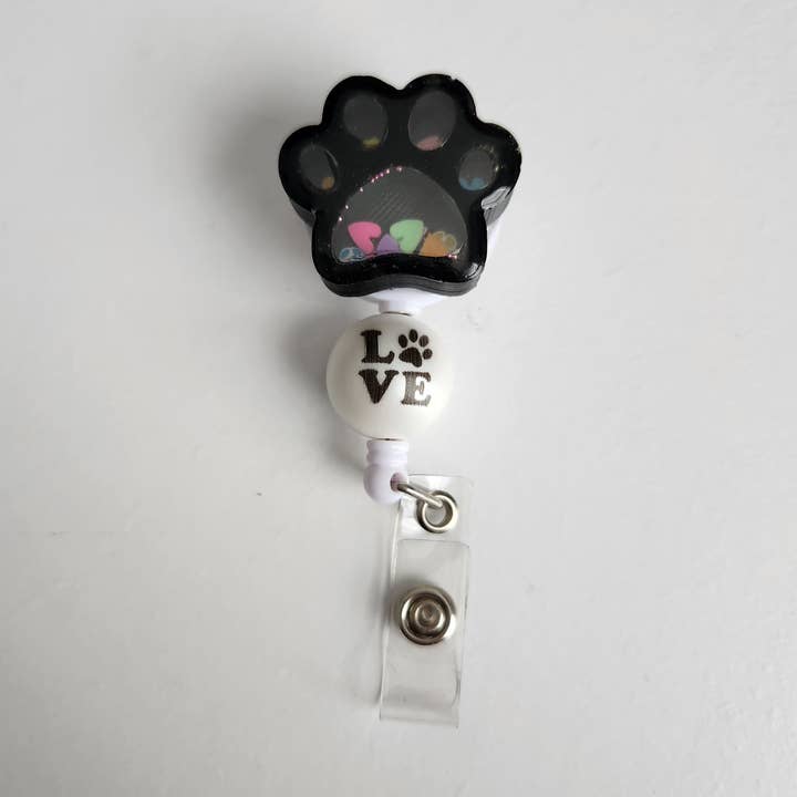 Rollo para insignias con estampado de patas para venta al por mayor de Blue Bourbon Designs