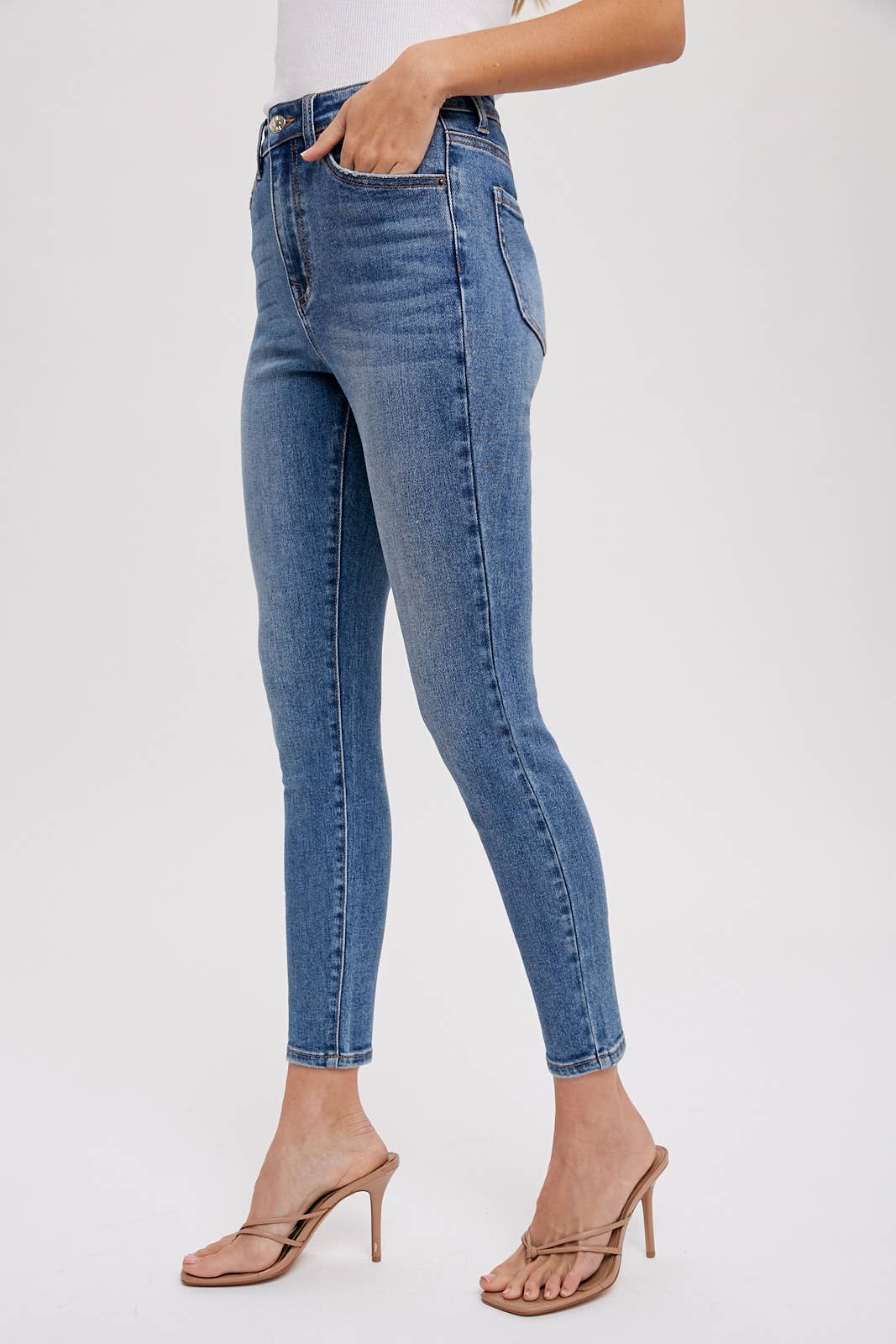 Bluivy - Vendita all'ingrosso Jeans - Donna - JEANS SKINNY VITA MEDIA10