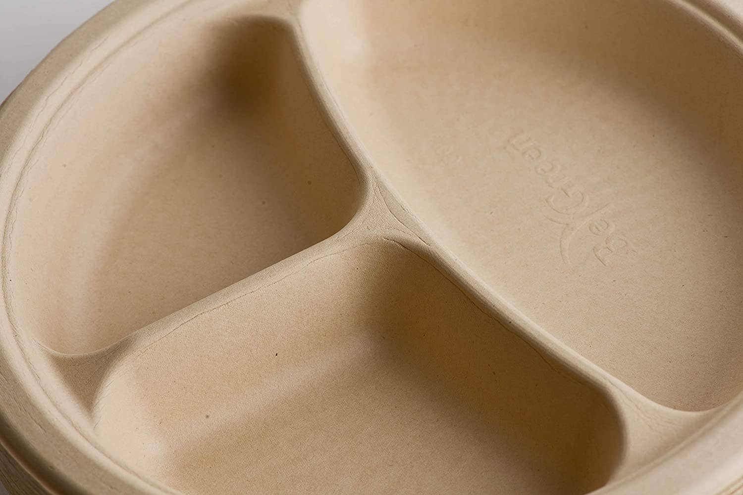 EcoQuality - Vente Assiette jetable - Assiettes rondes en canne à sucre naturelles compostables à 3 compartiments3