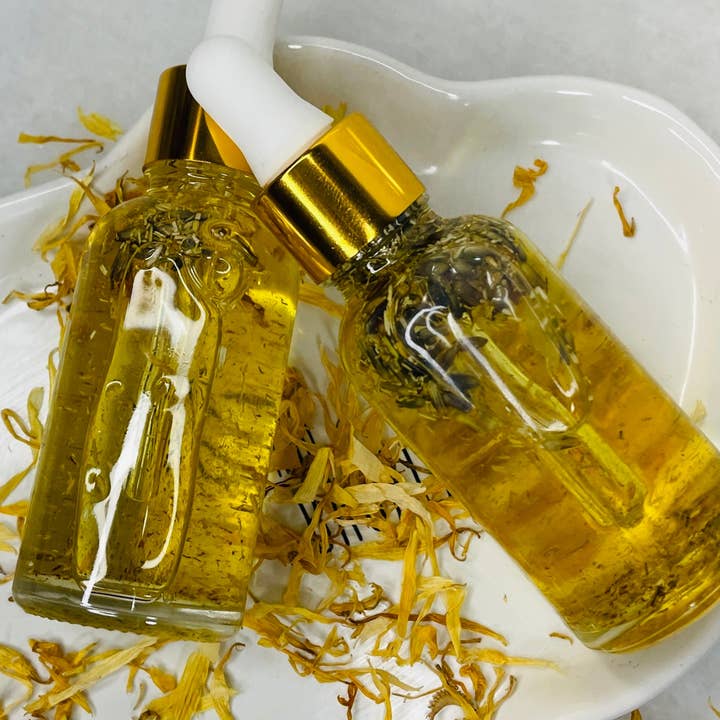 Buttahfly Skin Co - Wholesale Bath/Body Oil - Pretty Kitty ( Yoni Oil )1